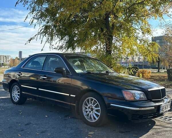 Черный Хендай КСГ, объемом двигателя 3.5 л и пробегом 350 тыс. км за 3500 $, фото 1 на Automoto.ua