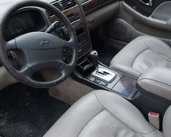 Хендай КСГ, объемом двигателя 3 л и пробегом 200 тыс. км за 2000 $, фото 4 на Automoto.ua