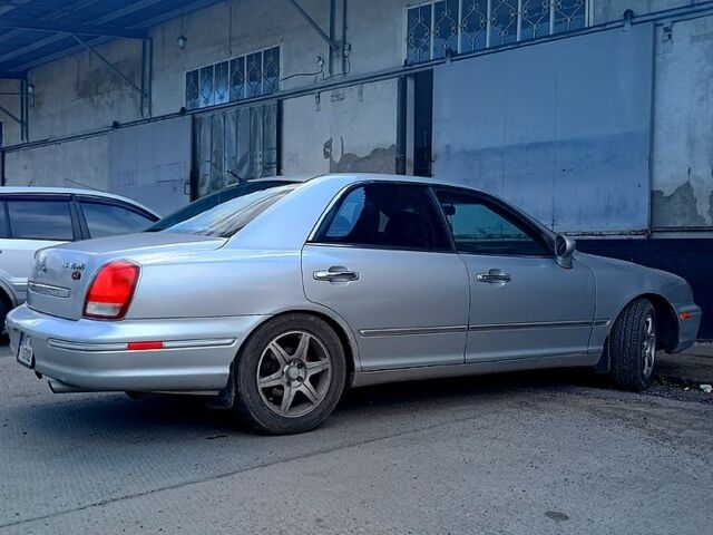 Сірий Хендай КСГ, об'ємом двигуна 3 л та пробігом 272 тис. км за 4600 $, фото 1 на Automoto.ua