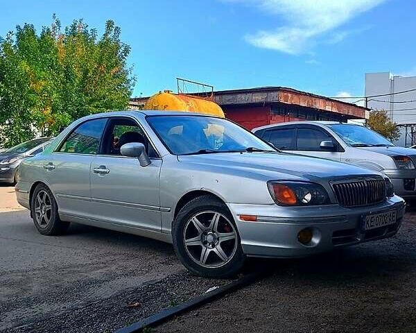 Сірий Хендай КСГ, об'ємом двигуна 3 л та пробігом 272 тис. км за 4600 $, фото 1 на Automoto.ua