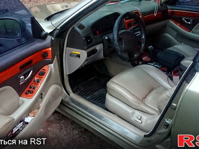 Зелений Хендай КСГ, об'ємом двигуна 3 л та пробігом 240 тис. км за 2300 $, фото 5 на Automoto.ua