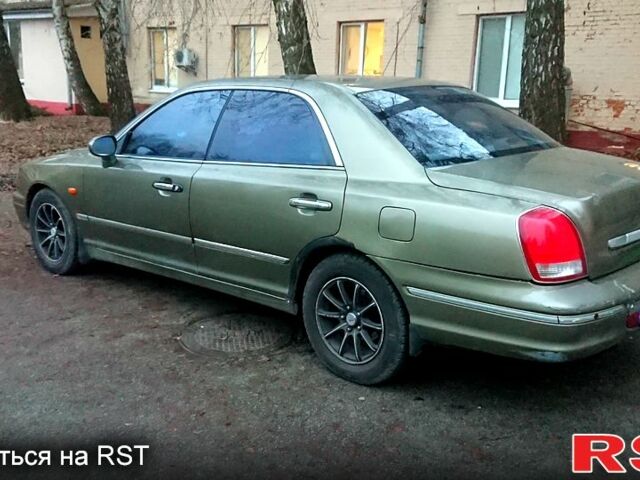 Зелений Хендай КСГ, об'ємом двигуна 3 л та пробігом 240 тис. км за 2300 $, фото 11 на Automoto.ua