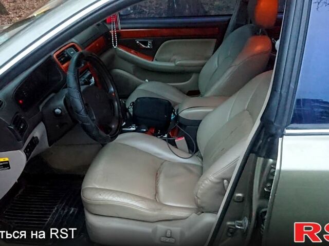 Зелений Хендай КСГ, об'ємом двигуна 3 л та пробігом 240 тис. км за 2300 $, фото 9 на Automoto.ua