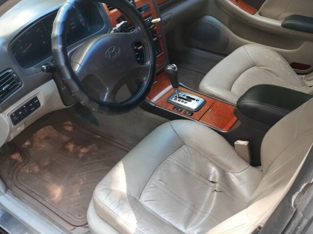 Зелений Хендай КСГ, об'ємом двигуна 3 л та пробігом 475 тис. км за 3542 $, фото 2 на Automoto.ua