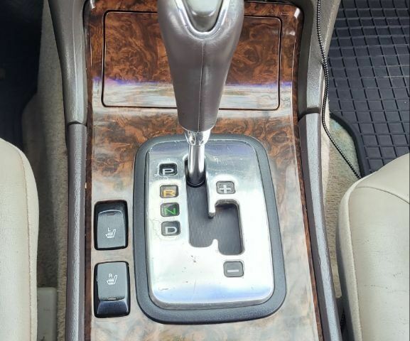 Зелений Хендай КСГ, об'ємом двигуна 3 л та пробігом 250 тис. км за 1393 $, фото 9 на Automoto.ua