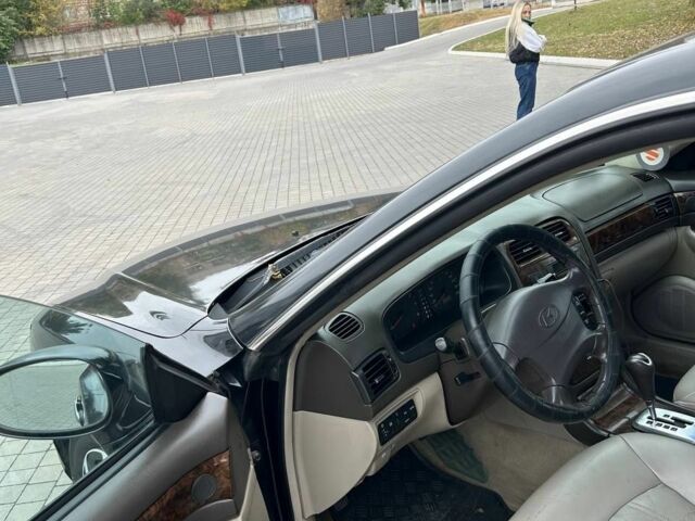 Зелений Хендай КСГ, об'ємом двигуна 3 л та пробігом 250 тис. км за 1393 $, фото 7 на Automoto.ua