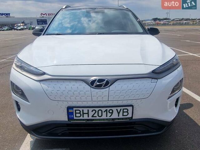 Белый Хендай Encino EV, объемом двигателя 0 л и пробегом 88 тыс. км за 16800 $, фото 14 на Automoto.ua