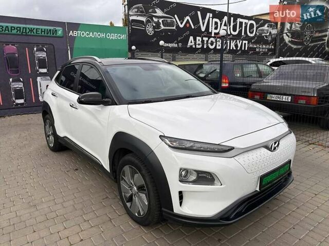 Белый Хендай Encino EV, объемом двигателя 0 л и пробегом 95 тыс. км за 15900 $, фото 5 на Automoto.ua