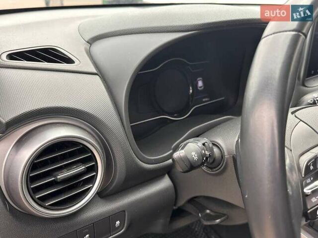 Белый Хендай Encino EV, объемом двигателя 0 л и пробегом 95 тыс. км за 15900 $, фото 16 на Automoto.ua