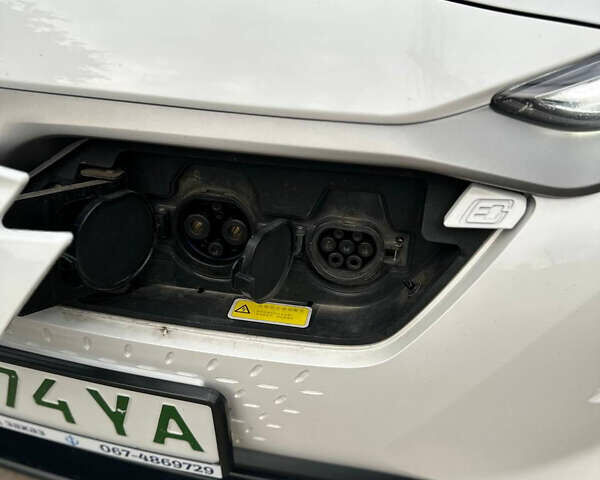 Хендай Encino EV, объемом двигателя 0 л и пробегом 42 тыс. км за 19500 $, фото 7 на Automoto.ua