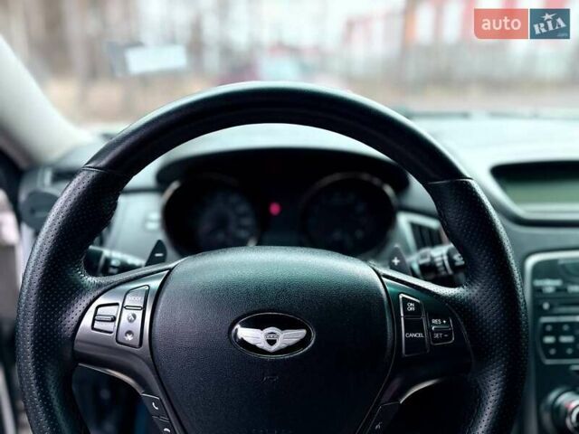 Белый Хендай Genesis Coupe, объемом двигателя 2 л и пробегом 196 тыс. км за 9800 $, фото 24 на Automoto.ua