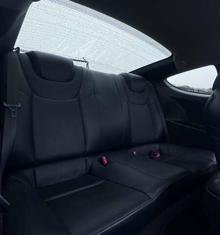 Белый Хендай Genesis Coupe, объемом двигателя 2 л и пробегом 55 тыс. км за 13500 $, фото 11 на Automoto.ua