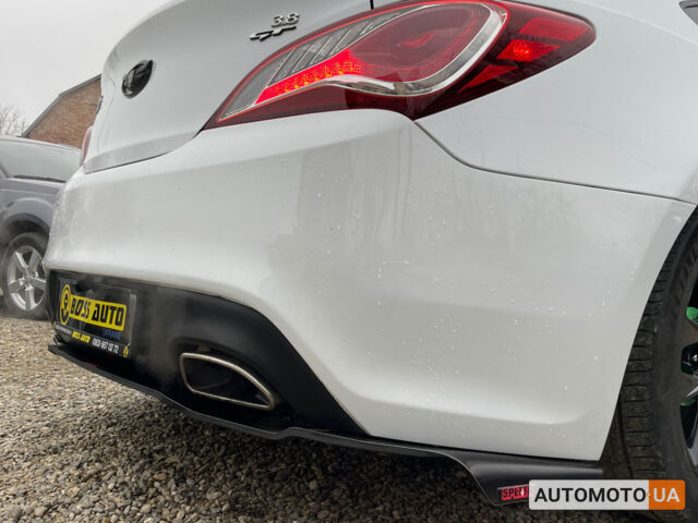 Белый Хендай Genesis Coupe, объемом двигателя 3.8 л и пробегом 49 тыс. км за 15600 $, фото 10 на Automoto.ua