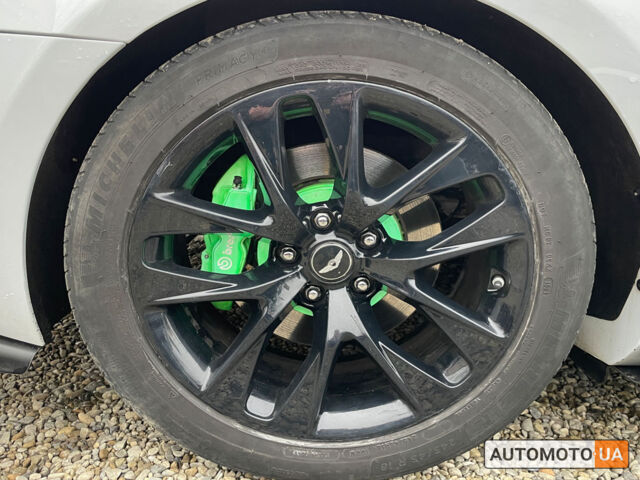 Белый Хендай Genesis Coupe, объемом двигателя 3.8 л и пробегом 49 тыс. км за 15600 $, фото 9 на Automoto.ua