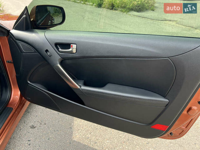 Коричневий Хендай Genesis Coupe, об'ємом двигуна 2 л та пробігом 17 тис. км за 18700 $, фото 16 на Automoto.ua