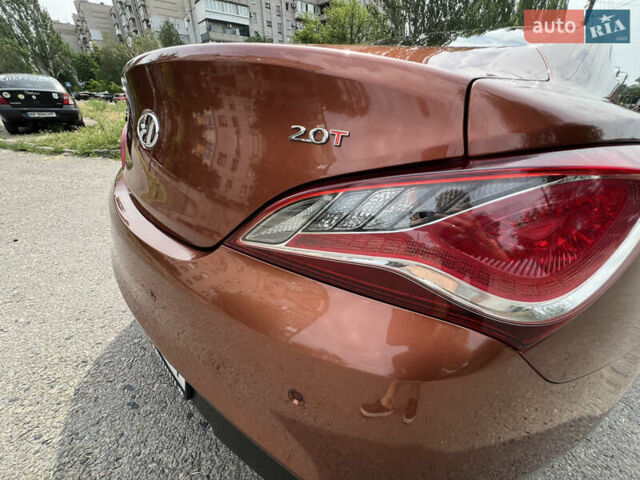 Коричневий Хендай Genesis Coupe, об'ємом двигуна 2 л та пробігом 17 тис. км за 18700 $, фото 19 на Automoto.ua