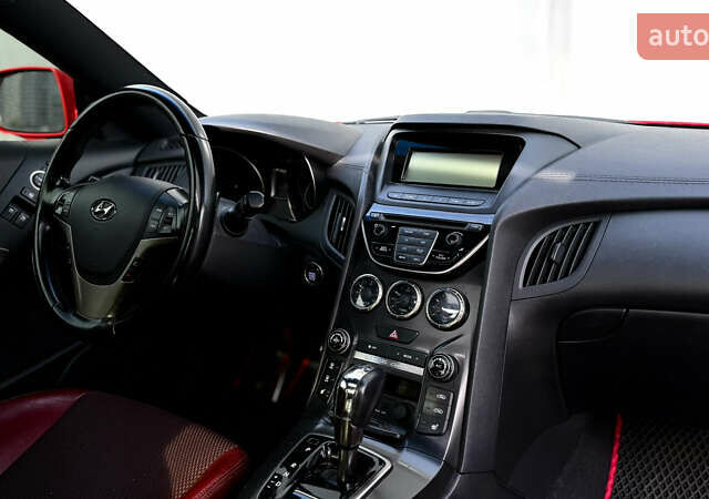 Красный Хендай Genesis Coupe, объемом двигателя 2 л и пробегом 167 тыс. км за 12500 $, фото 20 на Automoto.ua