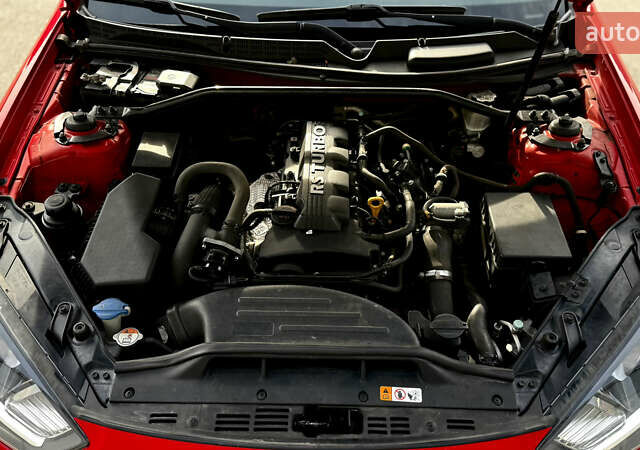 Красный Хендай Genesis Coupe, объемом двигателя 2 л и пробегом 167 тыс. км за 12500 $, фото 13 на Automoto.ua