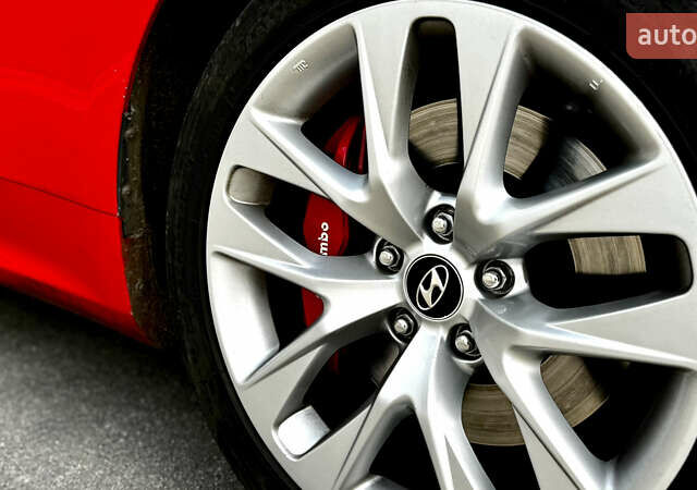 Красный Хендай Genesis Coupe, объемом двигателя 2 л и пробегом 167 тыс. км за 12500 $, фото 5 на Automoto.ua