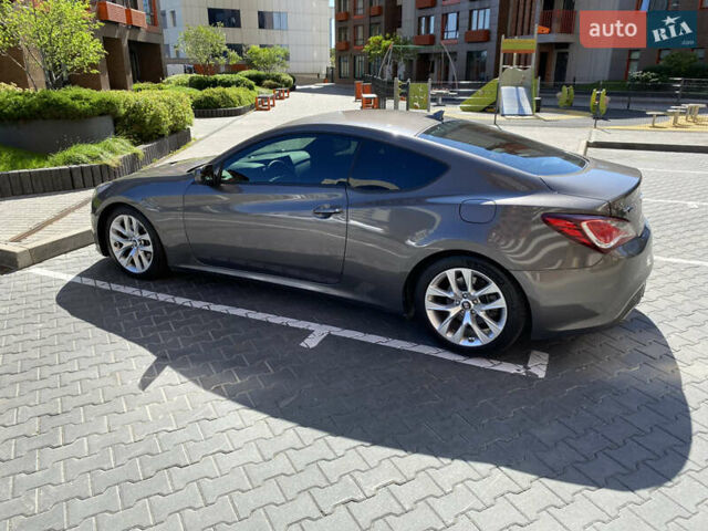 Серый Хендай Genesis Coupe, объемом двигателя 2 л и пробегом 140 тыс. км за 12500 $, фото 4 на Automoto.ua