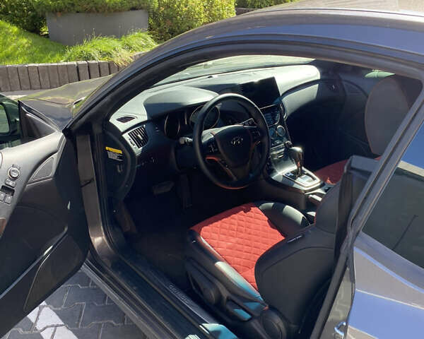 Серый Хендай Genesis Coupe, объемом двигателя 2 л и пробегом 140 тыс. км за 12500 $, фото 11 на Automoto.ua