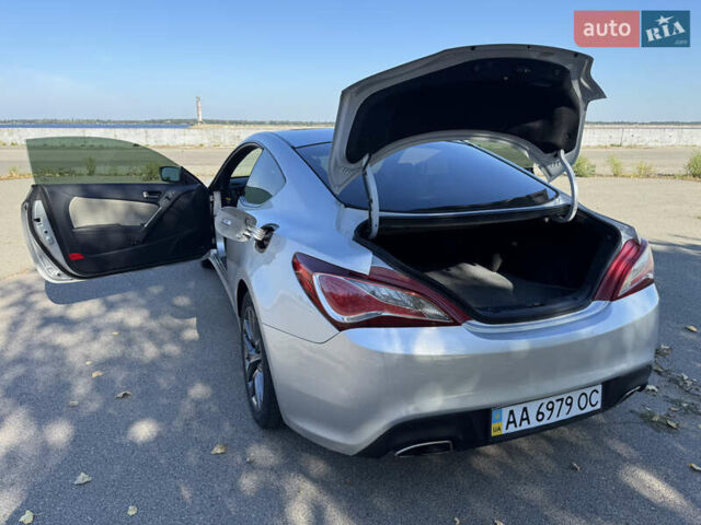 Серый Хендай Genesis Coupe, объемом двигателя 2 л и пробегом 132 тыс. км за 12800 $, фото 12 на Automoto.ua