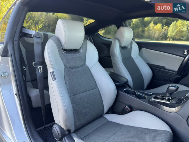 Серый Хендай Genesis Coupe, объемом двигателя 2 л и пробегом 132 тыс. км за 12800 $, фото 29 на Automoto.ua