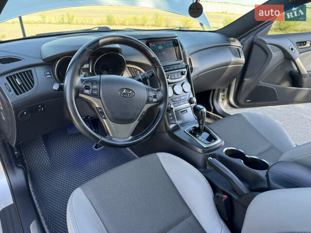 Серый Хендай Genesis Coupe, объемом двигателя 2 л и пробегом 132 тыс. км за 12800 $, фото 37 на Automoto.ua