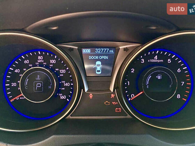 Серый Хендай Genesis Coupe, объемом двигателя 2 л и пробегом 49 тыс. км за 11800 $, фото 7 на Automoto.ua