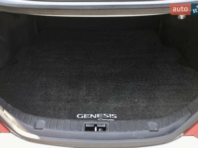 Серый Хендай Genesis Coupe, объемом двигателя 2 л и пробегом 49 тыс. км за 11800 $, фото 5 на Automoto.ua