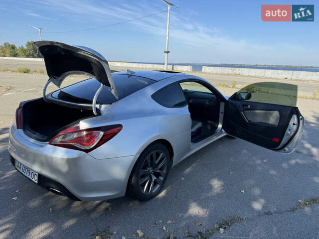 Серый Хендай Genesis Coupe, объемом двигателя 2 л и пробегом 132 тыс. км за 12800 $, фото 14 на Automoto.ua