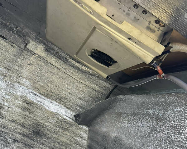 Белый Хендай H-1, объемом двигателя 2.48 л и пробегом 530 тыс. км за 6000 $, фото 7 на Automoto.ua