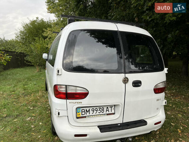 Белый Хендай H-1, объемом двигателя 2.5 л и пробегом 223 тыс. км за 5000 $, фото 5 на Automoto.ua