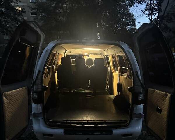 Білий Хендай H-1, об'ємом двигуна 2.5 л та пробігом 315 тис. км за 4700 $, фото 20 на Automoto.ua