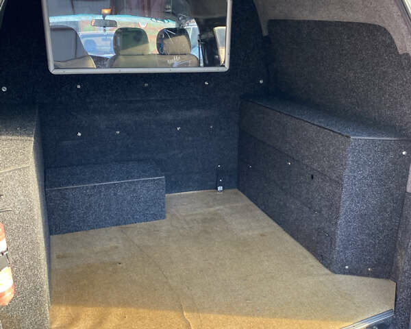 Белый Хендай H-1, объемом двигателя 2.5 л и пробегом 309 тыс. км за 6499 $, фото 10 на Automoto.ua