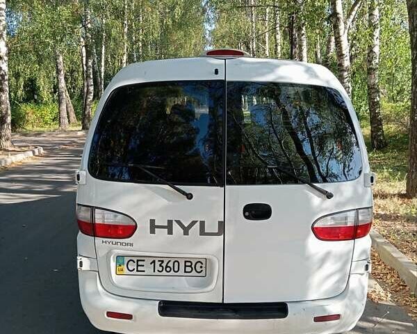 Белый Хендай H-1, объемом двигателя 2.5 л и пробегом 188 тыс. км за 6300 $, фото 19 на Automoto.ua