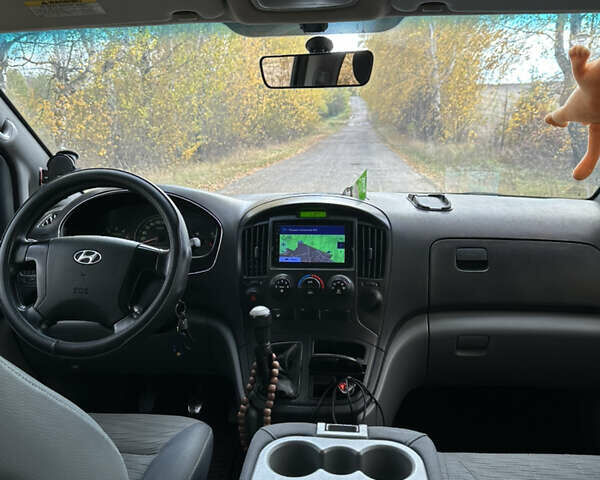 Хендай H-1 2008 у Бару на Automoto.ua Білий Хендай H-1, об'ємом двигуна 2.5 л та пробігом 288 тис. км за 7300 $, фото 23 на Automoto.ua