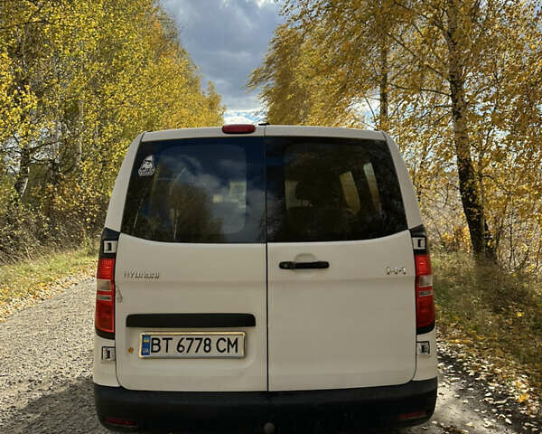 Хендай H-1 2008 у Бару на Automoto.ua Білий Хендай H-1, об'ємом двигуна 2.5 л та пробігом 288 тис. км за 7300 $, фото 10 на Automoto.ua