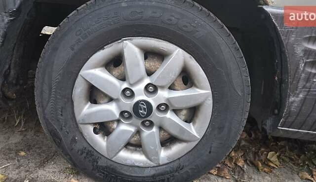 Бежевый Хендай H-1, объемом двигателя 2.48 л и пробегом 260 тыс. км за 4700 $, фото 5 на Automoto.ua