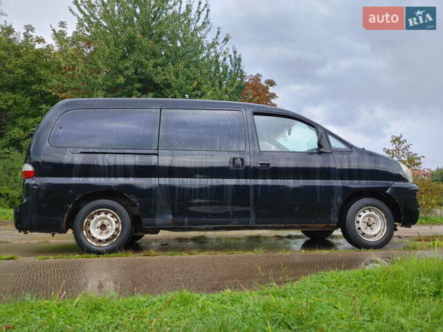 Черный Хендай H-1, объемом двигателя 2.47 л и пробегом 280 тыс. км за 8500 $, фото 12 на Automoto.ua