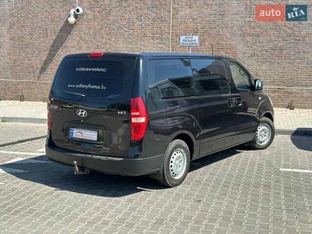 Черный Хендай H-1, объемом двигателя 2.5 л и пробегом 136 тыс. км за 11700 $, фото 11 на Automoto.ua