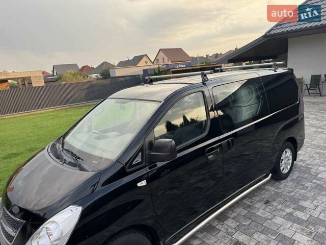 Черный Хендай H-1, объемом двигателя 2.5 л и пробегом 239 тыс. км за 12700 $, фото 41 на Automoto.ua