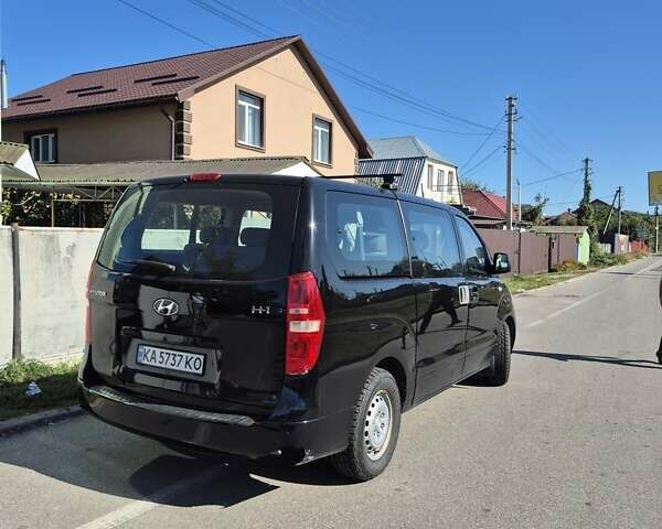 Хендай H-1 2011 в Броварах на Automoto.ua Черный Хендай H-1, объемом двигателя 2.5 л и пробегом 277 тыс. км за 11000 $, фото 3 на Automoto.ua