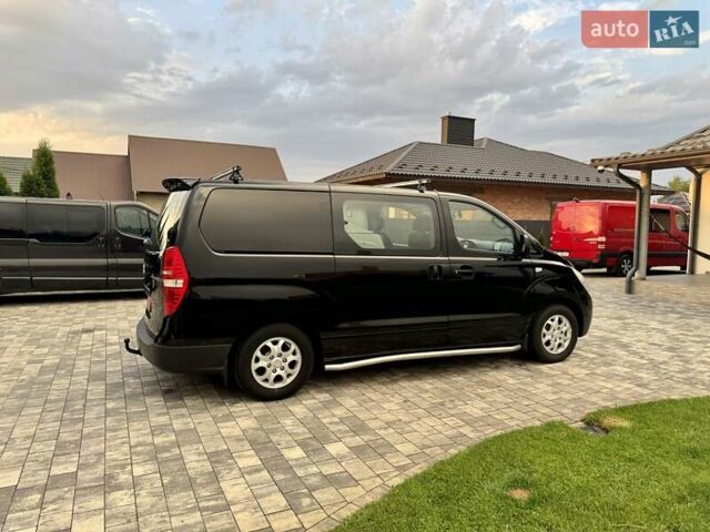 Черный Хендай H-1, объемом двигателя 2.5 л и пробегом 239 тыс. км за 12450 $, фото 7 на Automoto.ua