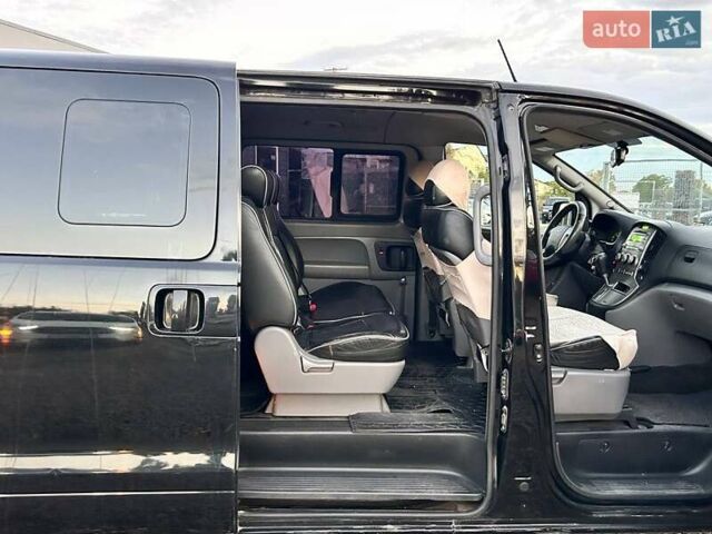 Чорний Хендай H-1, об'ємом двигуна 2.5 л та пробігом 268 тис. км за 13300 $, фото 22 на Automoto.ua