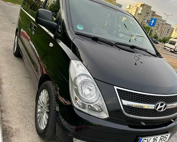 Черный Хендай H-1, объемом двигателя 2.5 л и пробегом 330 тыс. км за 5500 $, фото 10 на Automoto.ua
