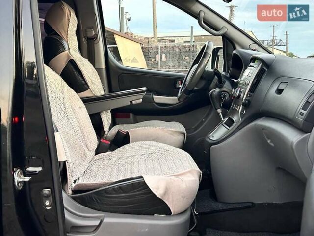 Чорний Хендай H-1, об'ємом двигуна 2.5 л та пробігом 268 тис. км за 13300 $, фото 25 на Automoto.ua