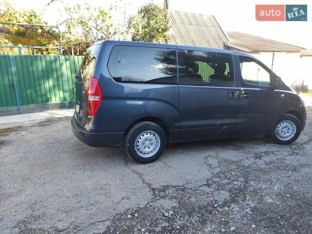 Чорний Хендай H-1, об'ємом двигуна 2.5 л та пробігом 59 тис. км за 16900 $, фото 18 на Automoto.ua