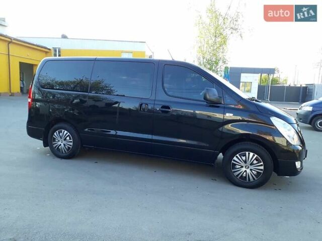 Черный Хендай H-1, объемом двигателя 2.5 л и пробегом 94 тыс. км за 16000 $, фото 16 на Automoto.ua