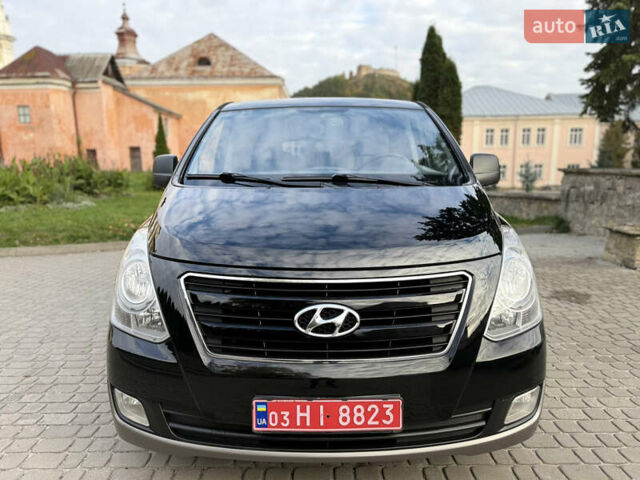 Черный Хендай H-1, объемом двигателя 2.5 л и пробегом 238 тыс. км за 17999 $, фото 32 на Automoto.ua